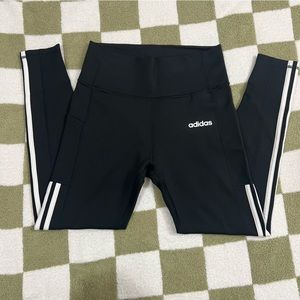 ⭐️Adidas 7/8 Legging with Pockets